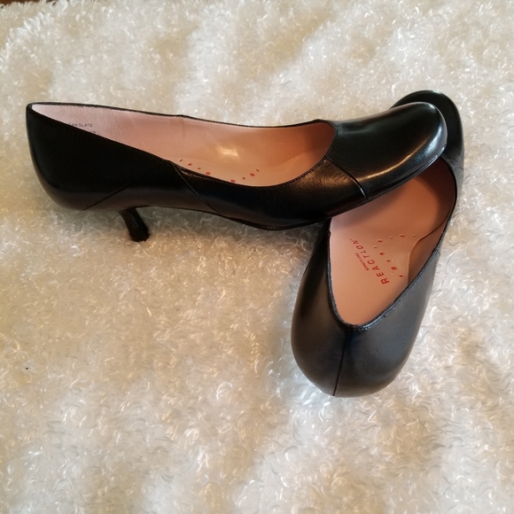 NWOT Kenneth Cole Reaction Kitten Heel Sz 8 - Picture 3 of 8